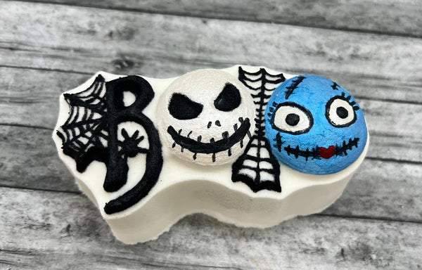 Ivory Anchors - Halloween Bath Bombs: Black Cauldron