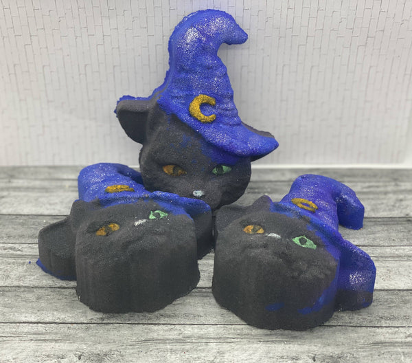 Ivory Anchors - Halloween Bath Bombs: Black Cauldron