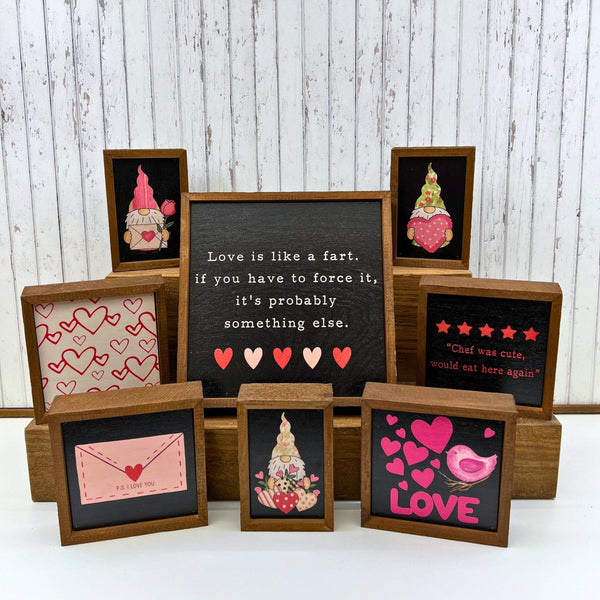 Driftless Studios - 6X4 Gnome With Hearts Valentine's Day Decor Home Accents